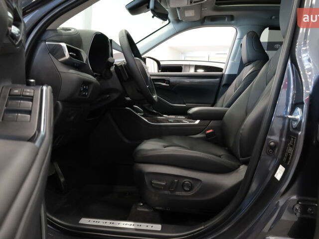 Тойота Хайлендер, об'ємом двигуна 2.49 л та пробігом 0 тис. км за 74869 $, фото 8 на Automoto.ua