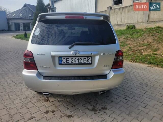 Серый Тойота Хайлендер, объемом двигателя 3.3 л и пробегом 250 тыс. км за 10000 $, фото 5 на Automoto.ua