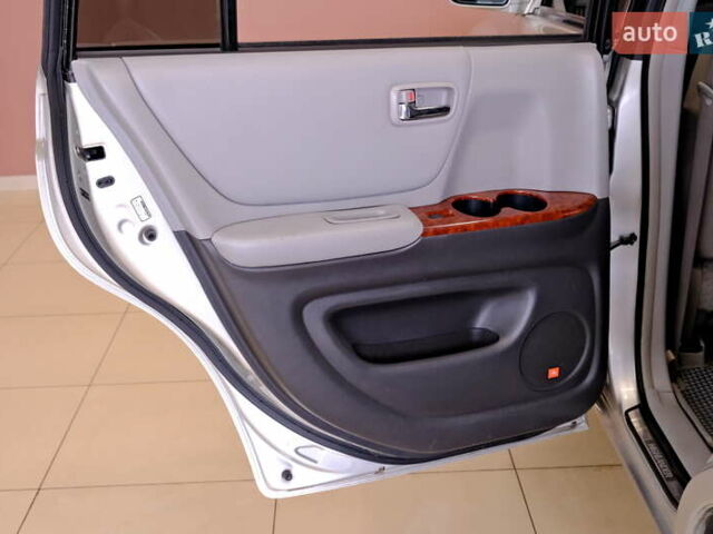 Тойота Хайлендер 2007 в Одессе на Automoto.ua Серый Тойота Хайлендер, объемом двигателя 3.3 л и пробегом 191 тыс. км за 8900 $, фото 32 на Automoto.ua