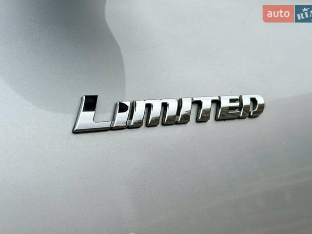 Сірий Тойота Хайлендер, об'ємом двигуна 3.5 л та пробігом 222 тис. км за 11890 $, фото 12 на Automoto.ua