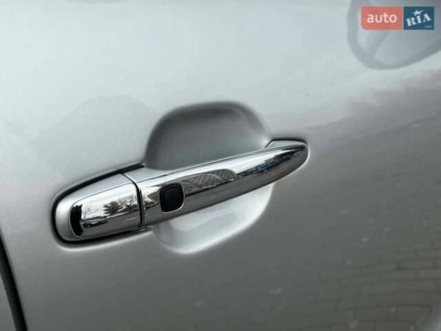 Тойота Хайлендер 2008 в Днепре (Днепропетровске) на Automoto.ua Серый Тойота Хайлендер, объемом двигателя 3.3 л и пробегом 217 тыс. км за 9800 $, фото 17 на Automoto.ua