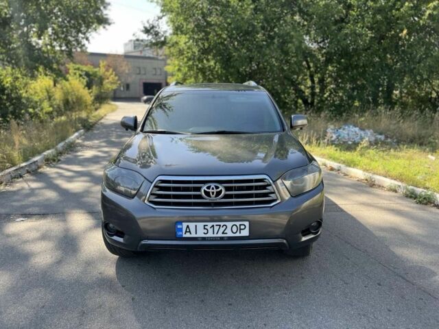 Тойота Хайлендер 2008 в Днепре (Днепропетровске) на Automoto.ua Серый Тойота Хайлендер, объемом двигателя 3.5 л и пробегом 195 тыс. км за 10300 $, фото 6 на Automoto.ua