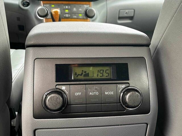 Тойота Хайлендер 2008 в Днепре (Днепропетровске) на Automoto.ua Серый Тойота Хайлендер, объемом двигателя 3.3 л и пробегом 217 тыс. км за 9800 $, фото 15 на Automoto.ua
