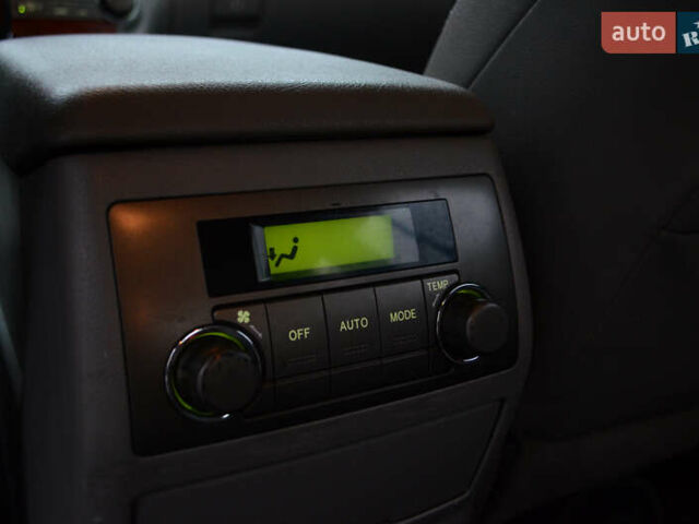 Серый Тойота Хайлендер, объемом двигателя 3.5 л и пробегом 221 тыс. км за 11500 $, фото 24 на Automoto.ua