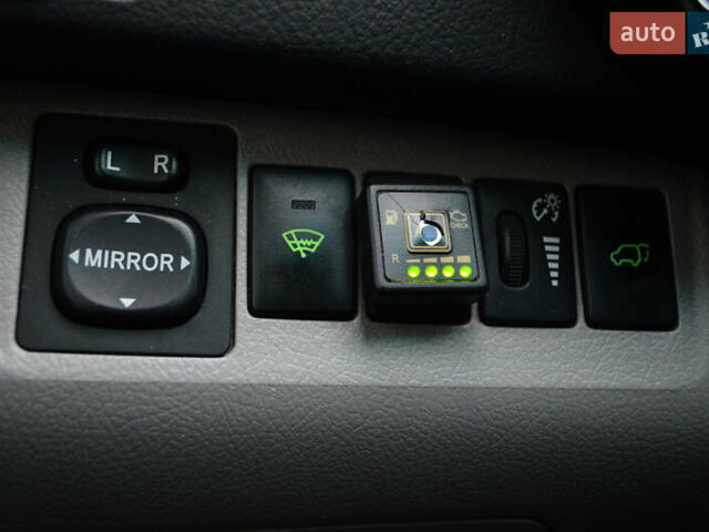 Серый Тойота Хайлендер, объемом двигателя 3.5 л и пробегом 221 тыс. км за 11500 $, фото 13 на Automoto.ua