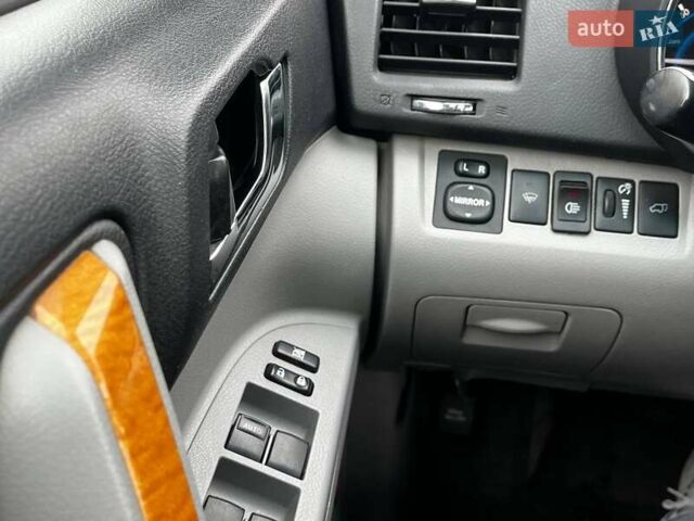 Тойота Хайлендер 2008 в Днепре (Днепропетровске) на Automoto.ua Серый Тойота Хайлендер, объемом двигателя 3.3 л и пробегом 217 тыс. км за 9800 $, фото 27 на Automoto.ua