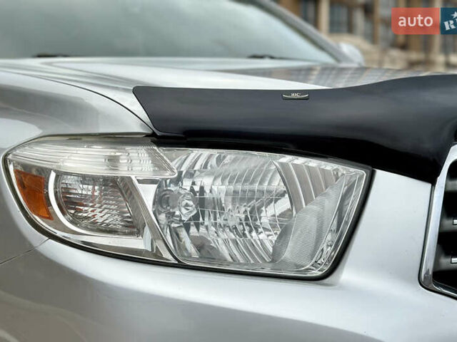 Сірий Тойота Хайлендер, об'ємом двигуна 3.5 л та пробігом 222 тис. км за 11890 $, фото 4 на Automoto.ua