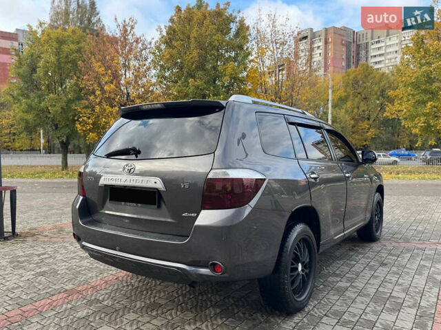 Тойота Хайлендер 2008 в Днепре (Днепропетровске) на Automoto.ua Серый Тойота Хайлендер, объемом двигателя 3.46 л и пробегом 192 тыс. км за 13500 $, фото 4 на Automoto.ua