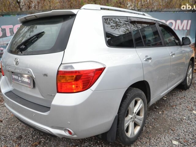 Серый Тойота Хайлендер, объемом двигателя 0 л и пробегом 221 тыс. км за 12000 $, фото 6 на Automoto.ua