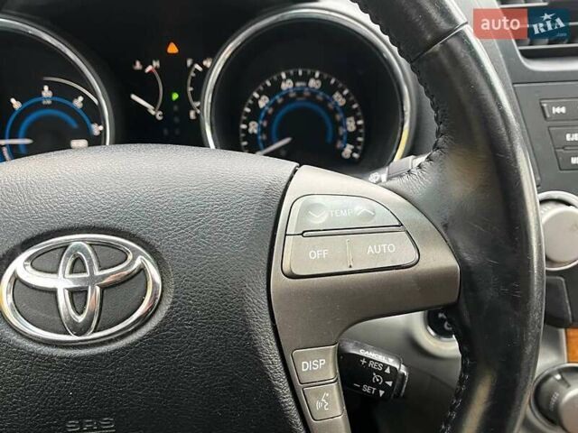 Тойота Хайлендер 2008 в Днепре (Днепропетровске) на Automoto.ua Серый Тойота Хайлендер, объемом двигателя 3.3 л и пробегом 217 тыс. км за 9800 $, фото 25 на Automoto.ua