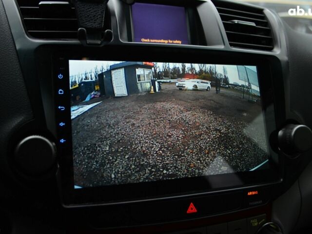 Серый Тойота Хайлендер, объемом двигателя 0 л и пробегом 221 тыс. км за 12000 $, фото 18 на Automoto.ua