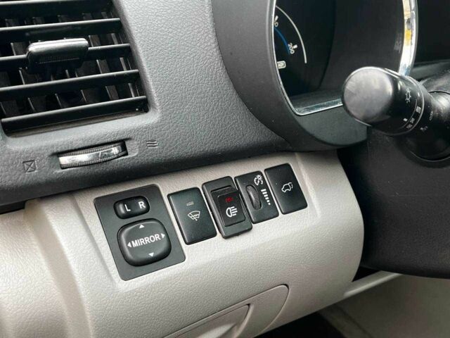 Тойота Хайлендер 2008 в Днепре (Днепропетровске) на Automoto.ua Серый Тойота Хайлендер, объемом двигателя 3.3 л и пробегом 217 тыс. км за 9800 $, фото 12 на Automoto.ua