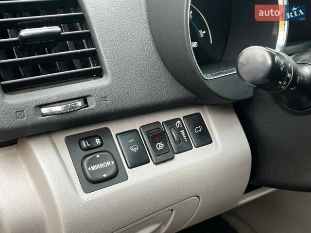 Тойота Хайлендер 2008 в Днепре (Днепропетровске) на Automoto.ua Серый Тойота Хайлендер, объемом двигателя 3.3 л и пробегом 217 тыс. км за 9800 $, фото 12 на Automoto.ua