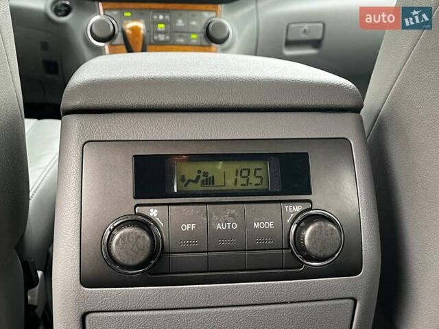 Тойота Хайлендер 2008 в Днепре (Днепропетровске) на Automoto.ua Серый Тойота Хайлендер, объемом двигателя 3.3 л и пробегом 217 тыс. км за 9800 $, фото 15 на Automoto.ua