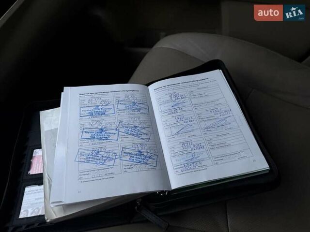 Серый Тойота Хайлендер, объемом двигателя 3.46 л и пробегом 205 тыс. км за 12700 $, фото 13 на Automoto.ua