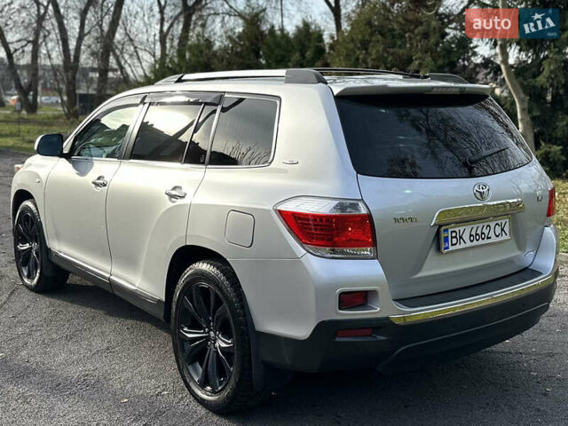 Сірий Тойота Хайлендер, об'ємом двигуна 3.46 л та пробігом 289 тис. км за 15499 $, фото 7 на Automoto.ua