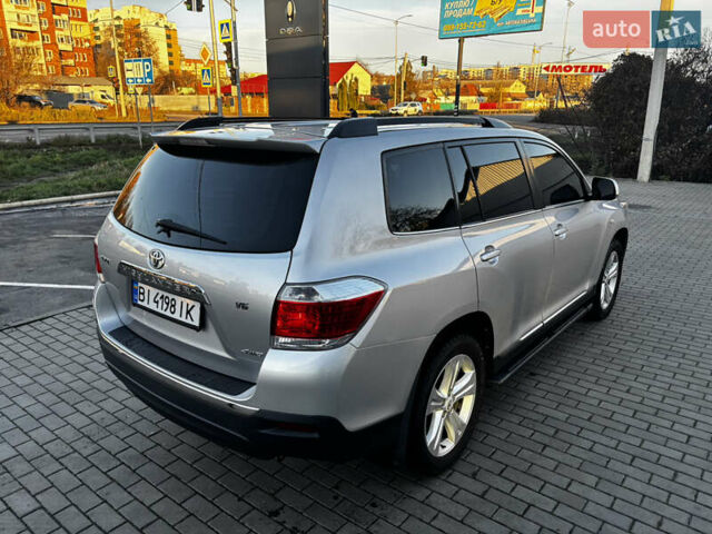 Серый Тойота Хайлендер, объемом двигателя 3.5 л и пробегом 244 тыс. км за 14000 $, фото 10 на Automoto.ua