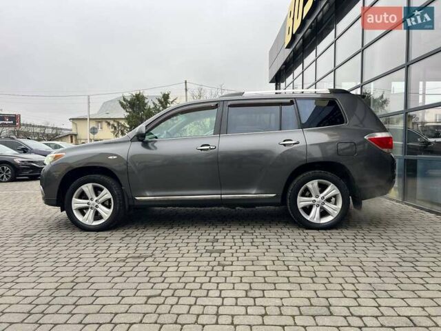 Сірий Тойота Хайлендер, об'ємом двигуна 3.46 л та пробігом 247 тис. км за 17900 $, фото 3 на Automoto.ua