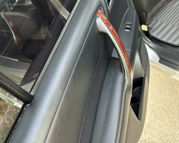 Серый Тойота Хайлендер, объемом двигателя 3.46 л и пробегом 290 тыс. км за 14999 $, фото 60 на Automoto.ua