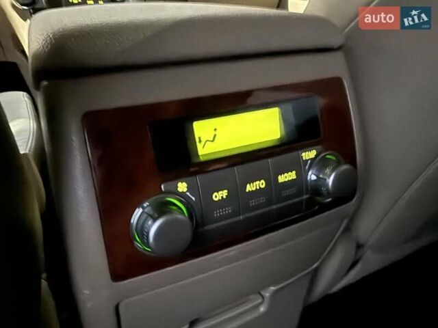 Серый Тойота Хайлендер, объемом двигателя 3.46 л и пробегом 205 тыс. км за 12700 $, фото 18 на Automoto.ua