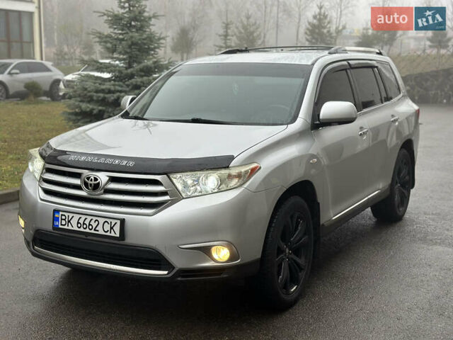 Серый Тойота Хайлендер, объемом двигателя 3.46 л и пробегом 290 тыс. км за 14999 $, фото 24 на Automoto.ua