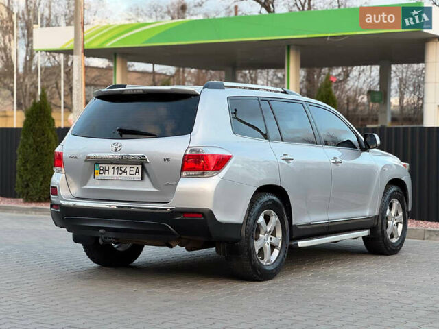 Серый Тойота Хайлендер, объемом двигателя 3.46 л и пробегом 206 тыс. км за 13800 $, фото 14 на Automoto.ua