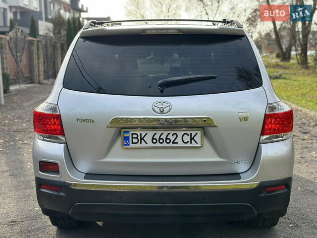Сірий Тойота Хайлендер, об'ємом двигуна 3.46 л та пробігом 289 тис. км за 15499 $, фото 16 на Automoto.ua