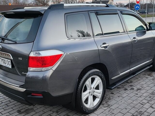 Сірий Тойота Хайлендер, об'ємом двигуна 2.2 л та пробігом 275 тис. км за 18300 $, фото 5 на Automoto.ua