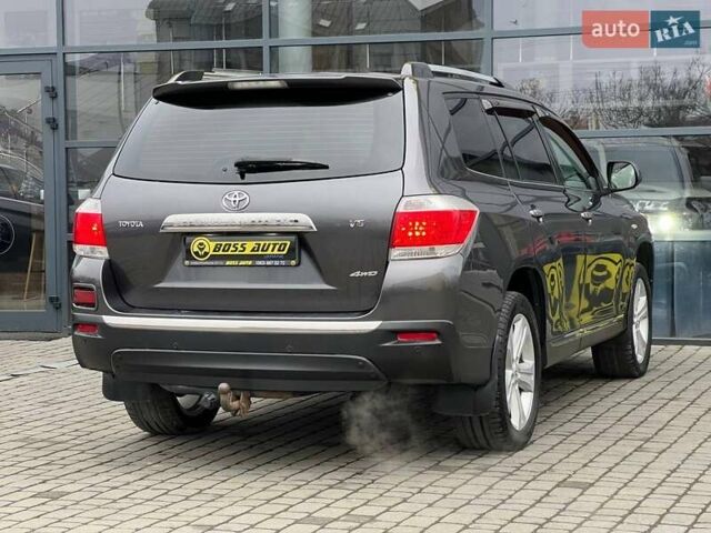 Сірий Тойота Хайлендер, об'ємом двигуна 3.46 л та пробігом 247 тис. км за 17900 $, фото 6 на Automoto.ua