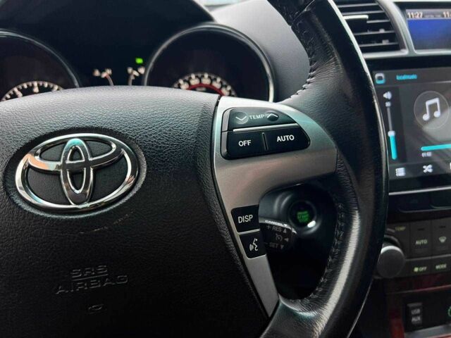 Сірий Тойота Хайлендер, об'ємом двигуна 3.5 л та пробігом 247 тис. км за 1790 $, фото 15 на Automoto.ua