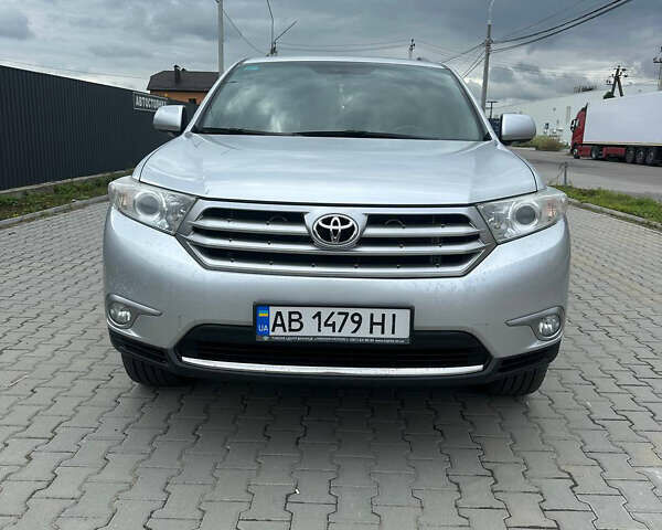 Сірий Тойота Хайлендер, об'ємом двигуна 3.46 л та пробігом 171 тис. км за 15300 $, фото 5 на Automoto.ua