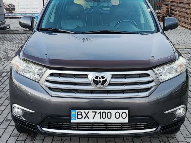 Сірий Тойота Хайлендер, об'ємом двигуна 2.2 л та пробігом 275 тис. км за 18300 $, фото 2 на Automoto.ua