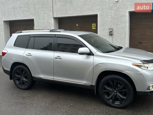 Серый Тойота Хайлендер, объемом двигателя 3.46 л и пробегом 290 тыс. км за 14999 $, фото 19 на Automoto.ua