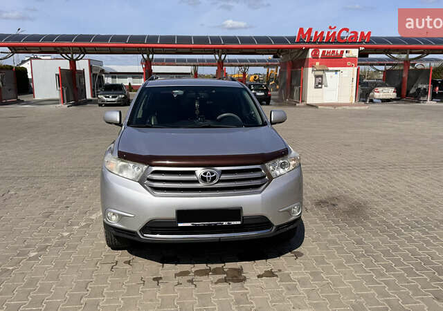 Серый Тойота Хайлендер, объемом двигателя 3.46 л и пробегом 340 тыс. км за 16000 $, фото 8 на Automoto.ua