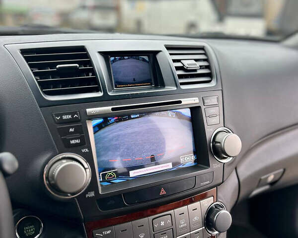 Серый Тойота Хайлендер, объемом двигателя 3.46 л и пробегом 146 тыс. км за 18500 $, фото 20 на Automoto.ua