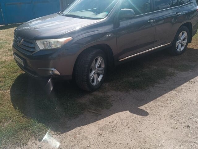 Сірий Тойота Хайлендер, об'ємом двигуна 3.5 л та пробігом 270 тис. км за 16500 $, фото 6 на Automoto.ua