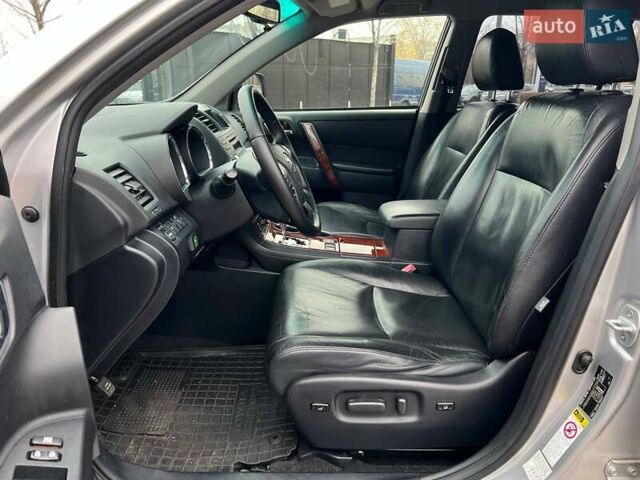 Серый Тойота Хайлендер, объемом двигателя 3.46 л и пробегом 235 тыс. км за 18490 $, фото 7 на Automoto.ua