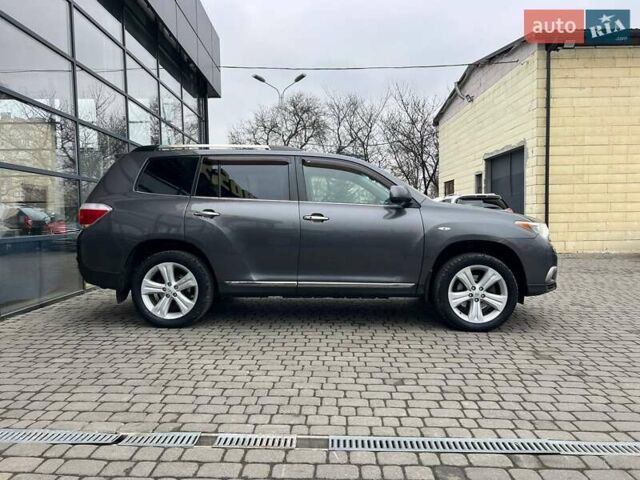 Сірий Тойота Хайлендер, об'ємом двигуна 3.46 л та пробігом 247 тис. км за 17900 $, фото 7 на Automoto.ua