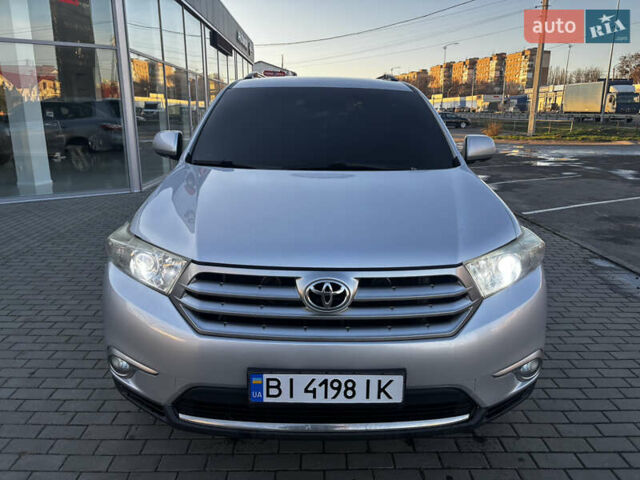 Серый Тойота Хайлендер, объемом двигателя 3.5 л и пробегом 244 тыс. км за 14000 $, фото 17 на Automoto.ua