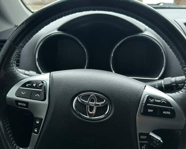 Серый Тойота Хайлендер, объемом двигателя 3.46 л и пробегом 290 тыс. км за 14999 $, фото 29 на Automoto.ua