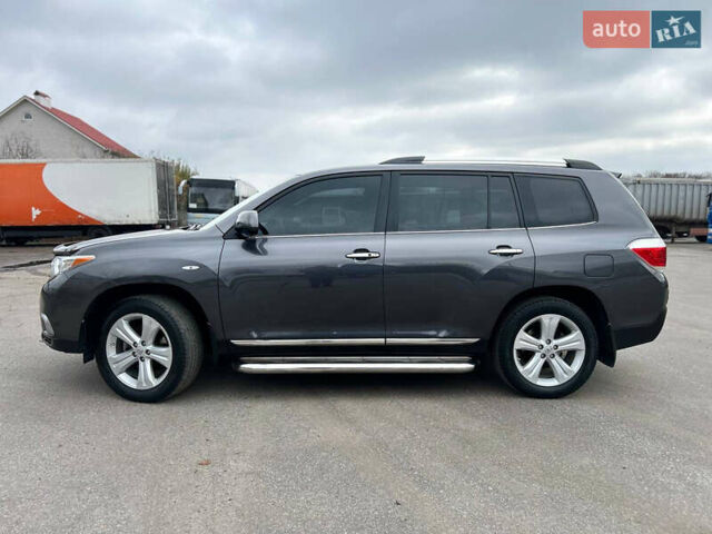 Серый Тойота Хайлендер, объемом двигателя 3.46 л и пробегом 146 тыс. км за 18500 $, фото 2 на Automoto.ua