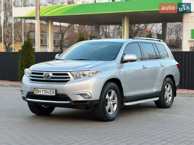 Серый Тойота Хайлендер, объемом двигателя 3.46 л и пробегом 206 тыс. км за 13800 $, фото 6 на Automoto.ua