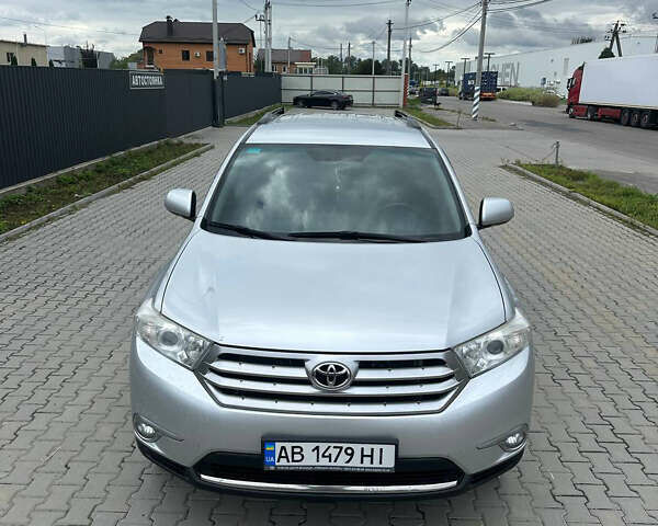 Сірий Тойота Хайлендер, об'ємом двигуна 3.46 л та пробігом 170 тис. км за 14800 $, фото 7 на Automoto.ua