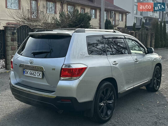 Сірий Тойота Хайлендер, об'ємом двигуна 3.46 л та пробігом 289 тис. км за 15499 $, фото 4 на Automoto.ua