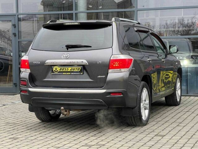 Сірий Тойота Хайлендер, об'ємом двигуна 3.5 л та пробігом 247 тис. км за 1790 $, фото 6 на Automoto.ua