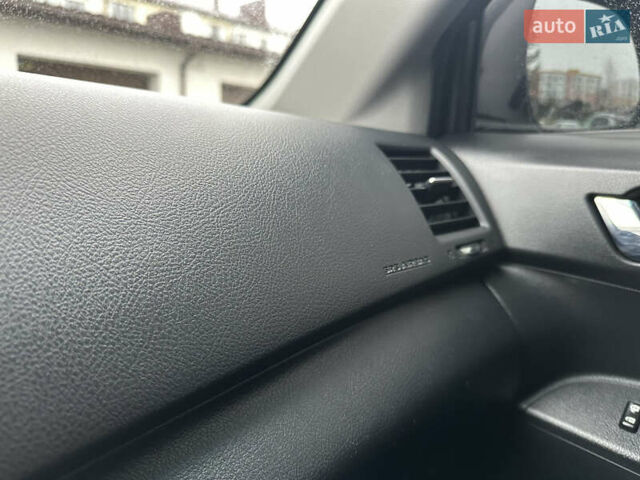 Серый Тойота Хайлендер, объемом двигателя 3.46 л и пробегом 290 тыс. км за 14999 $, фото 32 на Automoto.ua