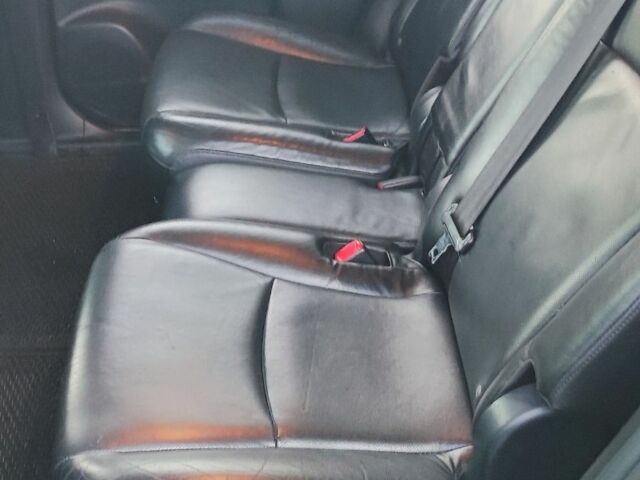 Сірий Тойота Хайлендер, об'ємом двигуна 2.2 л та пробігом 275 тис. км за 18300 $, фото 16 на Automoto.ua