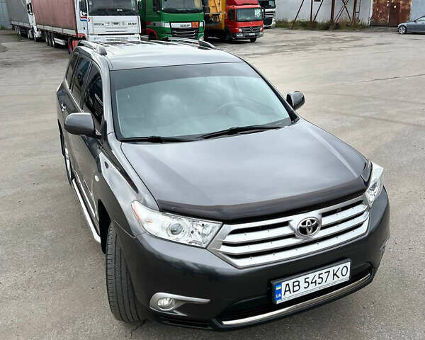 Серый Тойота Хайлендер, объемом двигателя 3.46 л и пробегом 146 тыс. км за 18500 $, фото 8 на Automoto.ua