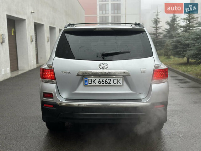 Серый Тойота Хайлендер, объемом двигателя 3.46 л и пробегом 290 тыс. км за 14999 $, фото 8 на Automoto.ua
