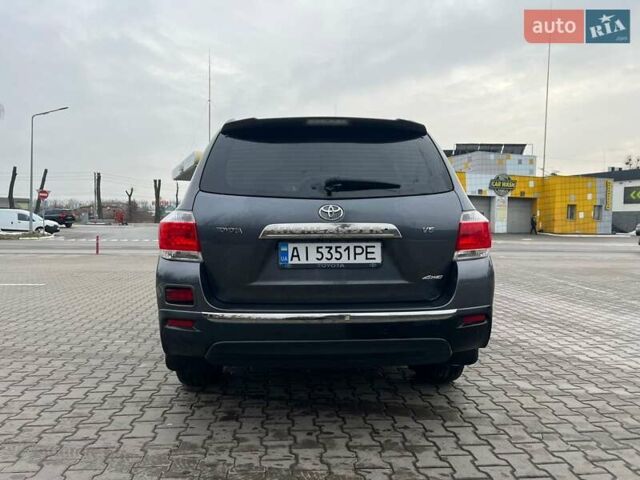 Серый Тойота Хайлендер, объемом двигателя 3.46 л и пробегом 252 тыс. км за 16900 $, фото 5 на Automoto.ua
